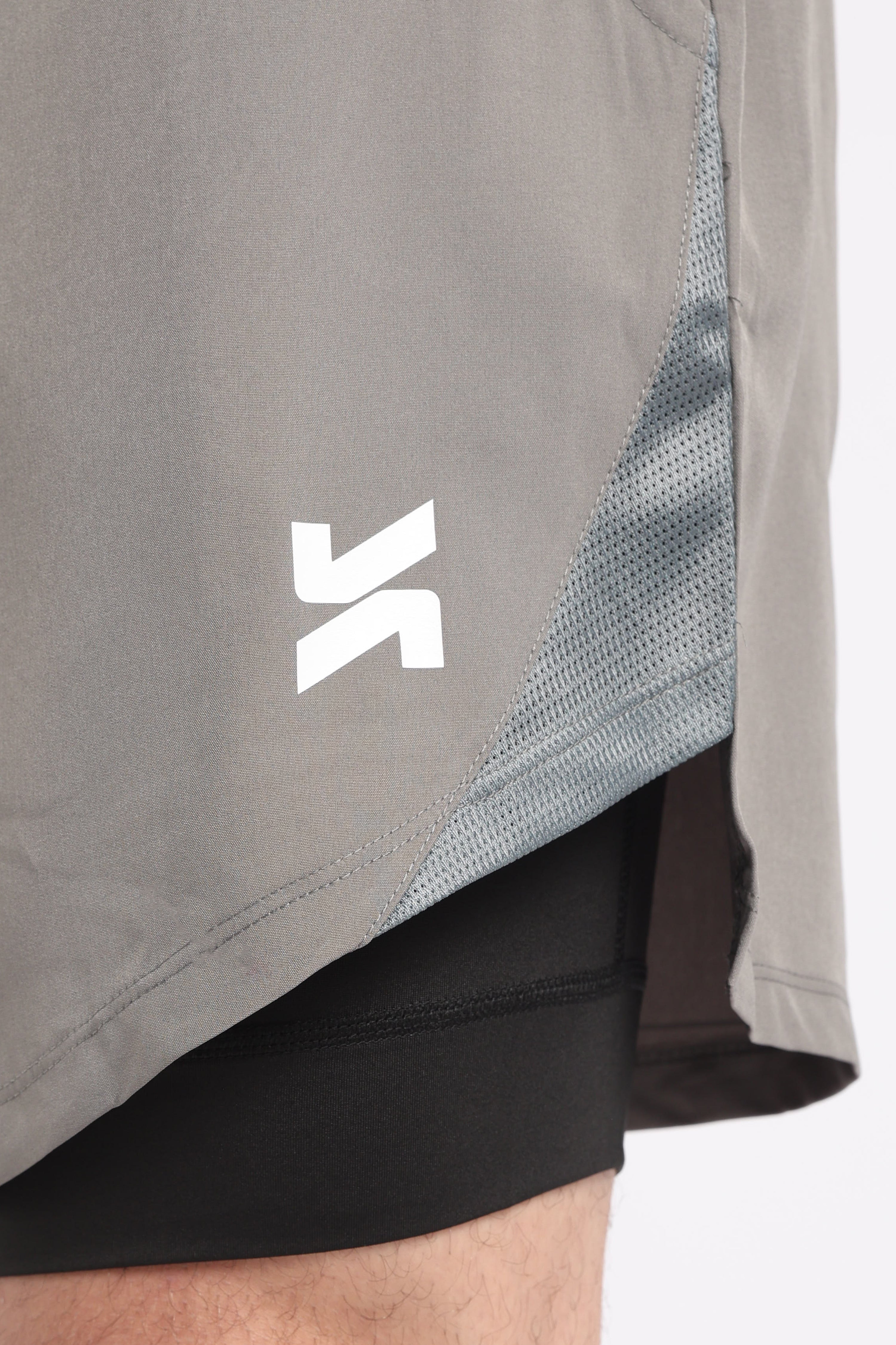 ARCLITE 2-in-1 Performance Shorts | Fog grey