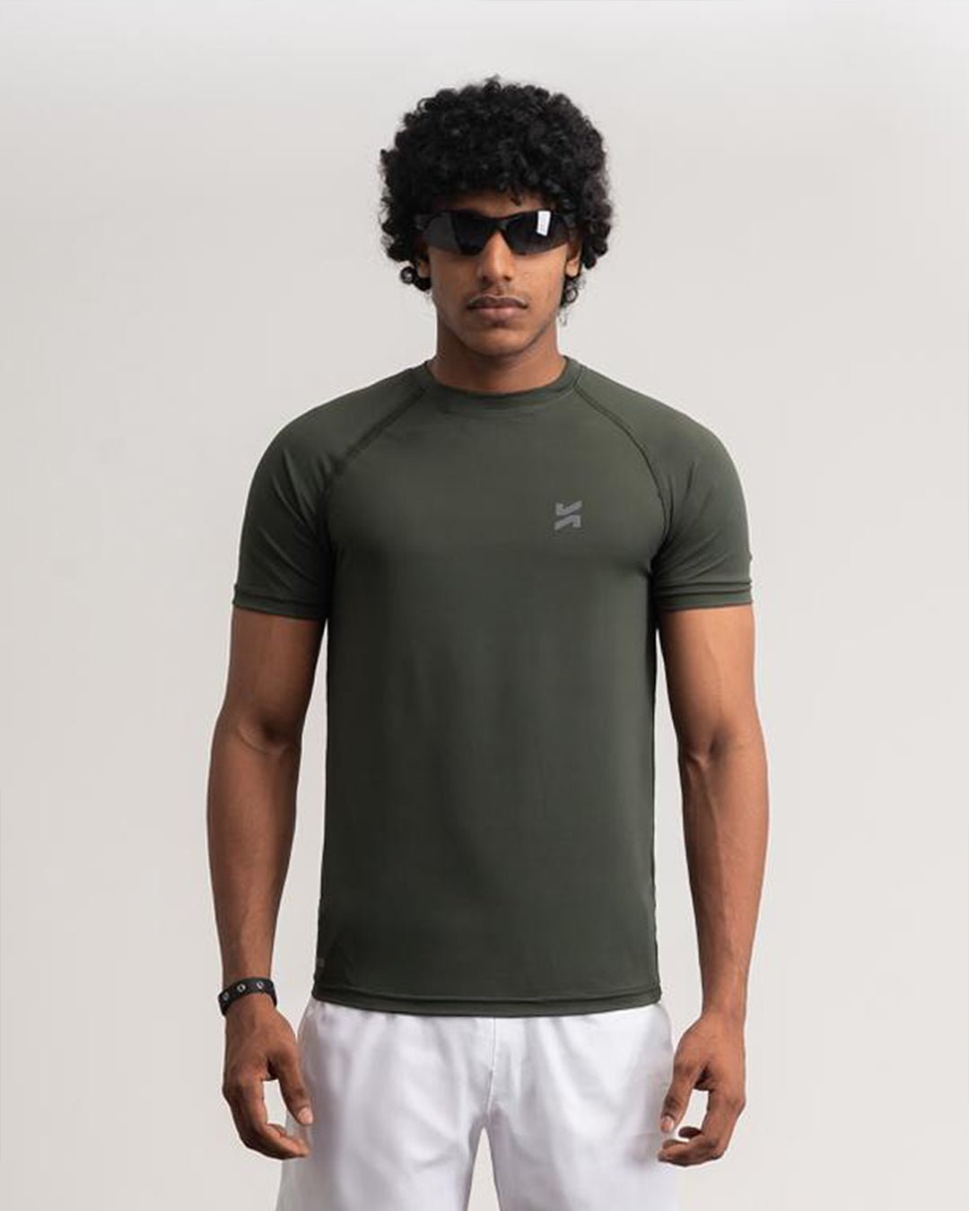 Lightweight raglan T-shirt for men in olive green by KYRIX